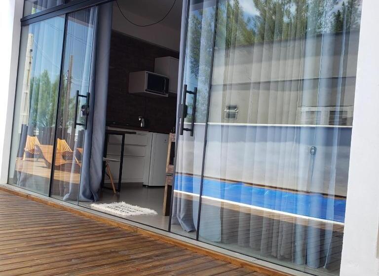 펜션 The Guest House Hostel