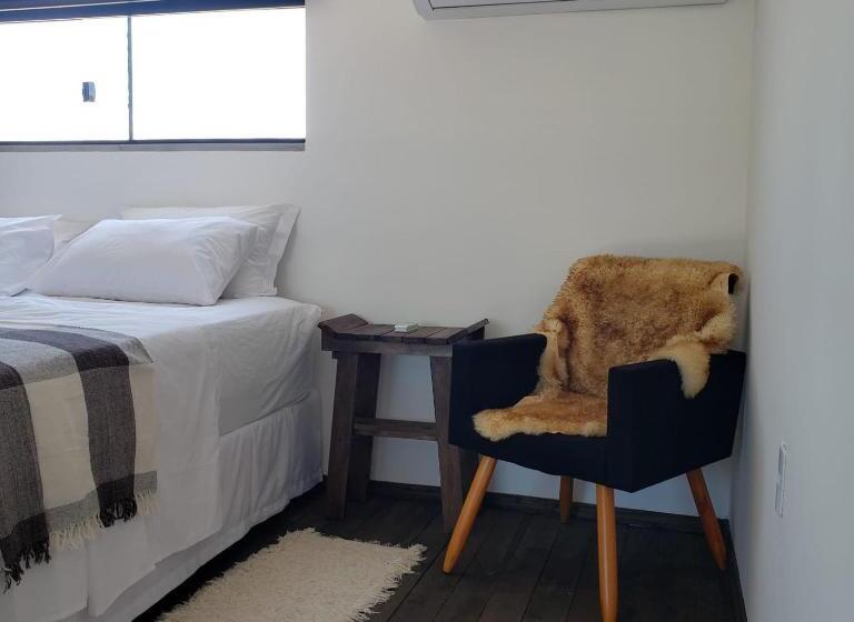 펜션 The Guest House Hostel