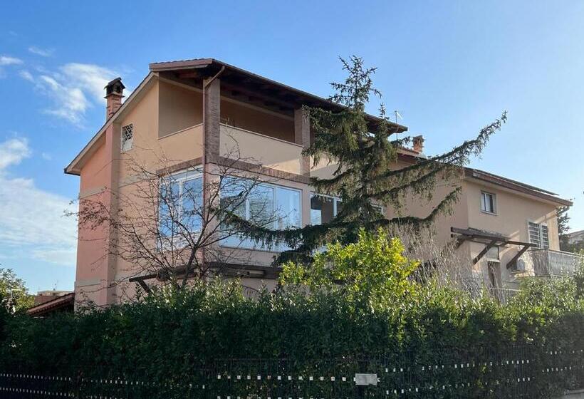 פנסיון Villarussoroma