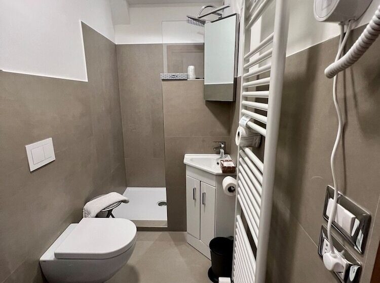 Rainbow Hotel Depandance Joli