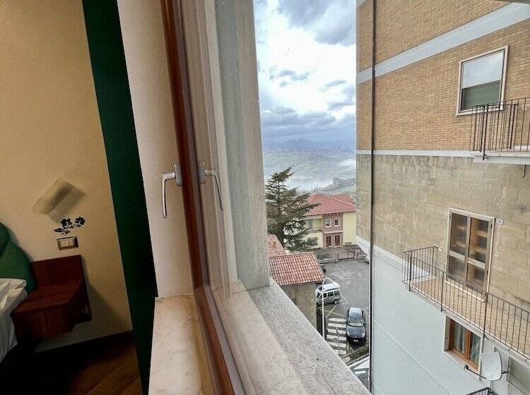 Rainbow Hotel Depandance Joli