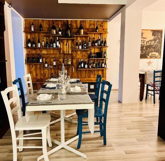 Rainbow Hotel Depandance Joli