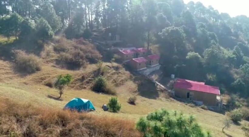 استراحتگاه Secret Staycation Nature Cottages