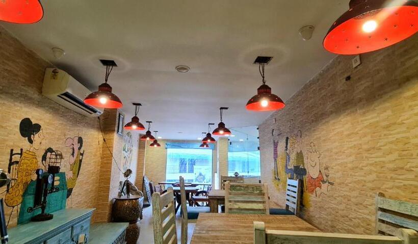 Ronaldos Hotel & Restaurants Baga