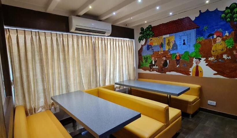 Ronaldos Hotel & Restaurants Baga