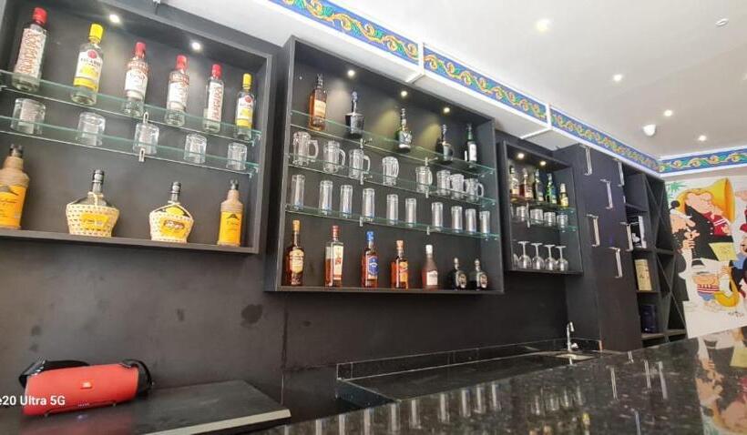 Ronaldos Hotel & Restaurants Baga