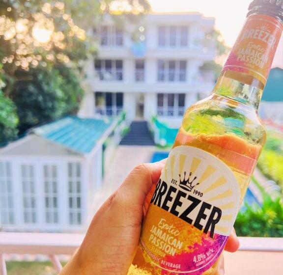 The Mayfield Resort, Vagator