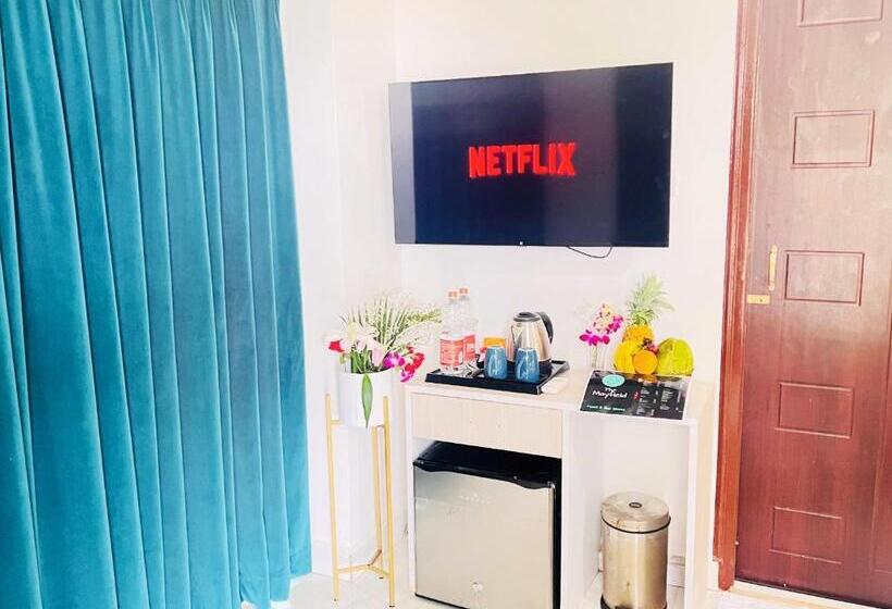 The Mayfield Resort, Vagator