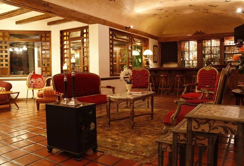 Uzhupud Garden Hotel & Lodge