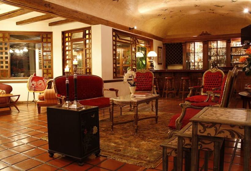 Uzhupud Garden Hotel & Lodge