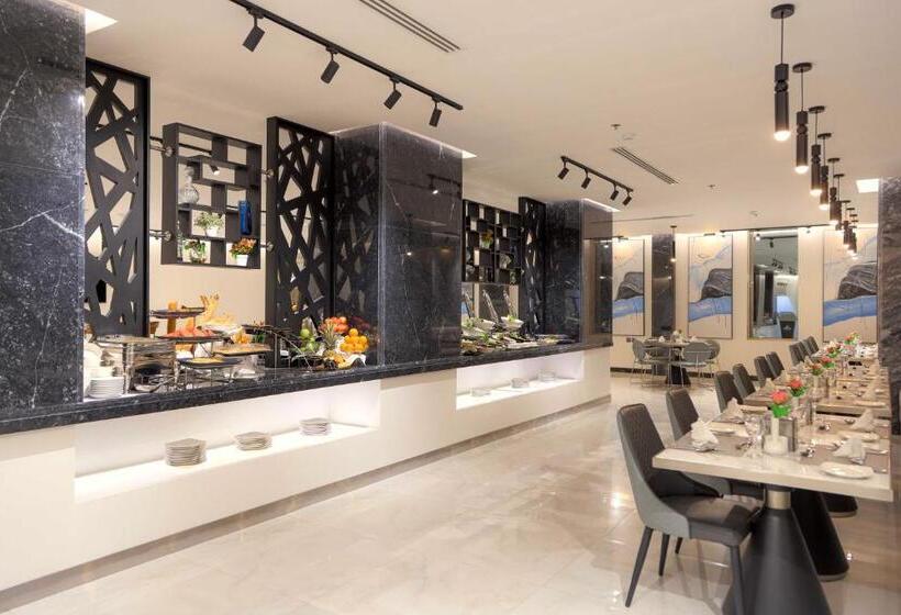 فندق ساس   Sas