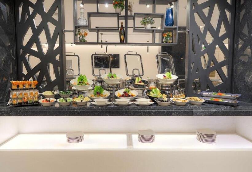 فندق ساس   Sas