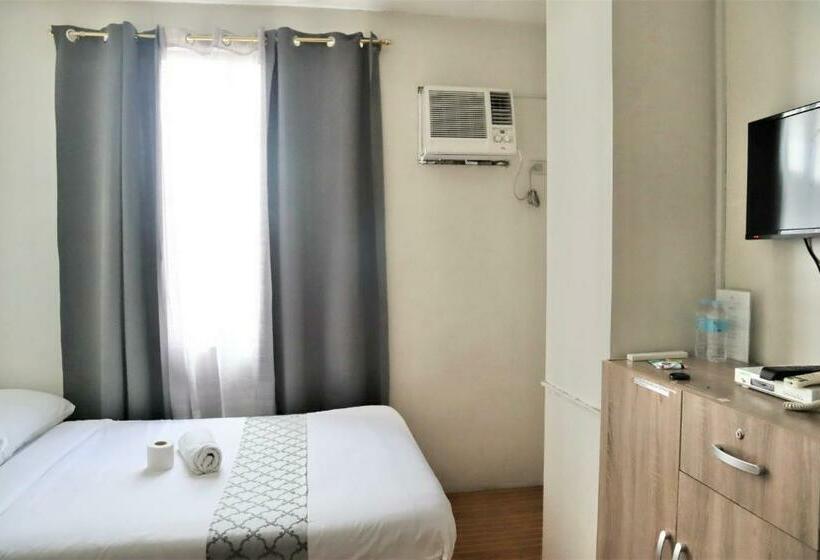 هاستل Goldentown