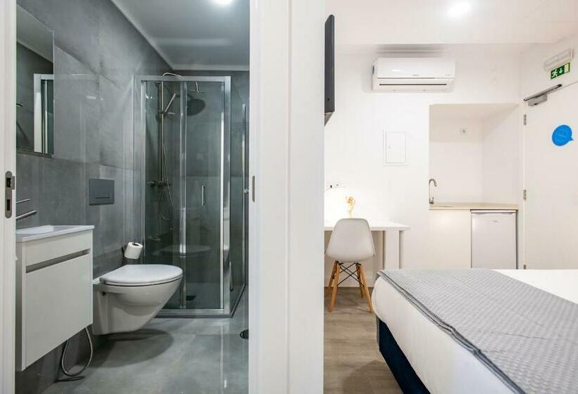 הוסטל Lizbon South Bed