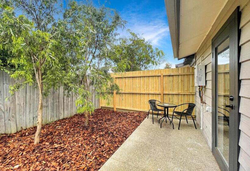 هاستل Recharge In Waurn Ponds