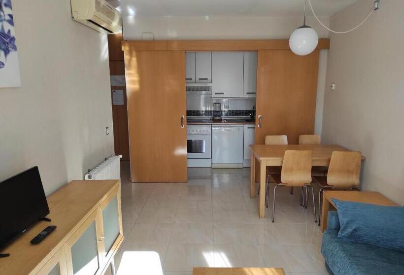 At Home Avenida Del Ejercito