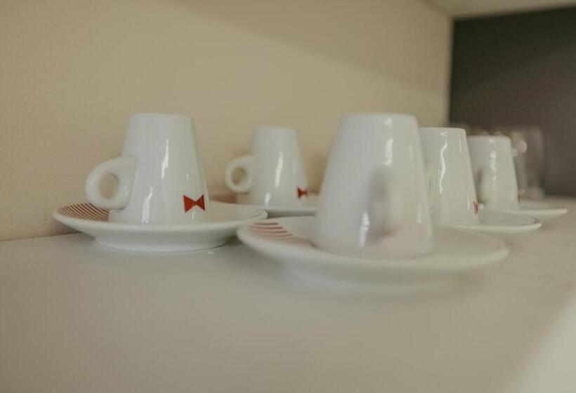 مبيت وإفطار Brettia Guest Rooms