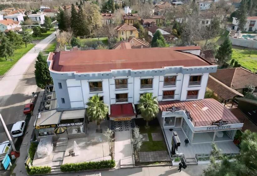 تختخواب و صبحانه Nayada Otel Spa