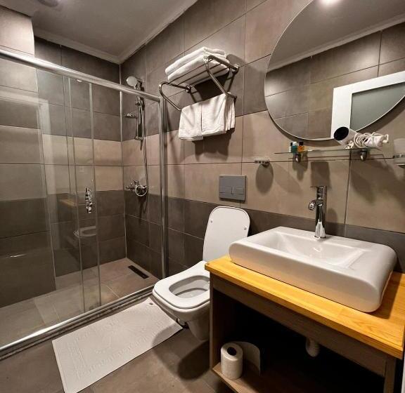 تختخواب و صبحانه Nayada Otel Spa