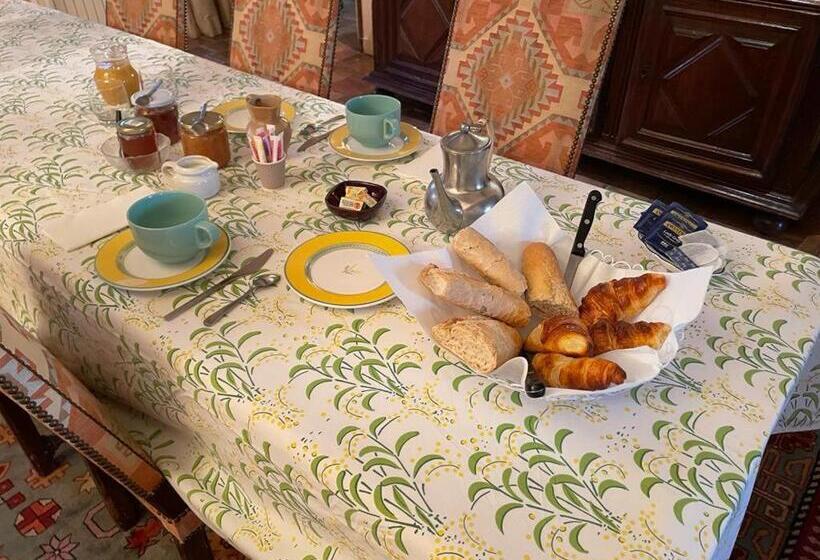 住宿加早餐  Suite Le Quervalat Dans Magnifique Bastide 18eme