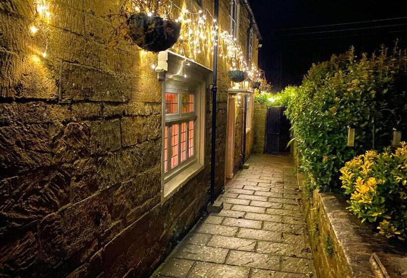 The Crown & Victoria Bed & Breakfast