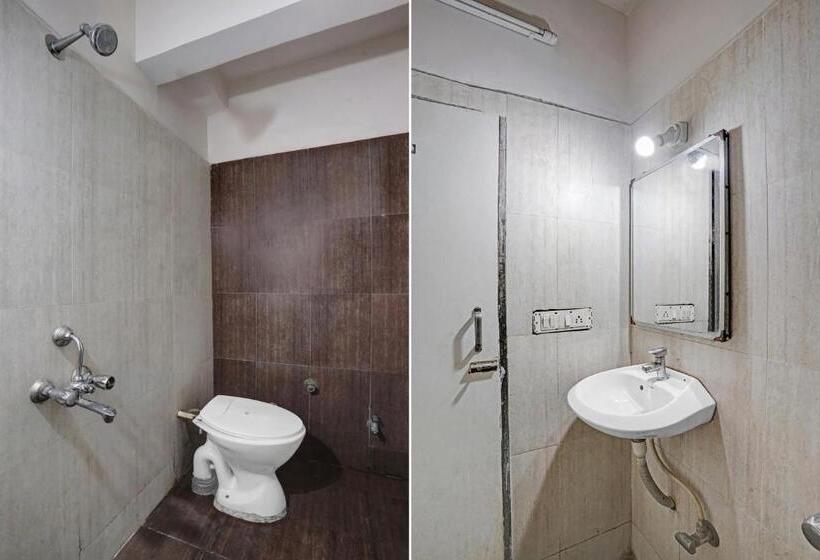 Flagship Hotel New Punjab Lodging