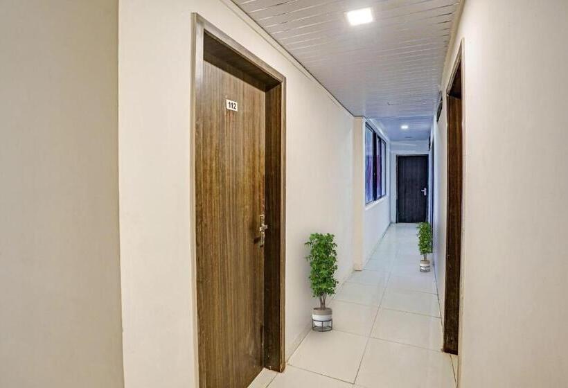 Flagship Hotel New Punjab Lodging