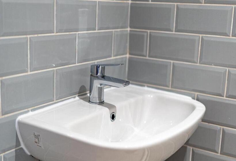 Hostelle   Women Only Hostel London