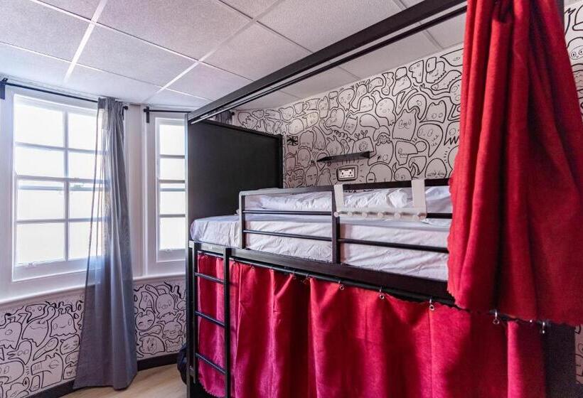Hostelle   Women Only Hostel London