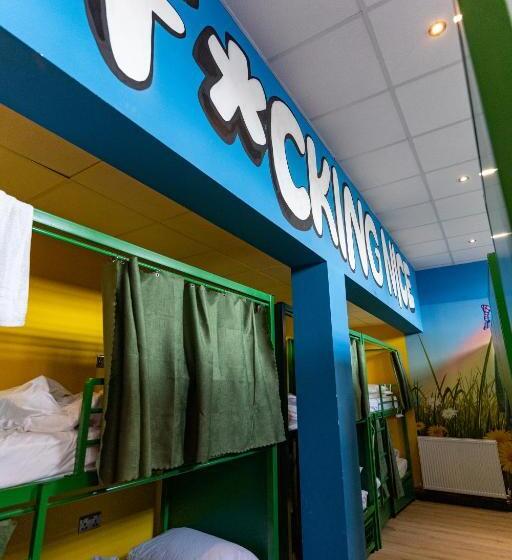 Hostelle   Women Only Hostel London