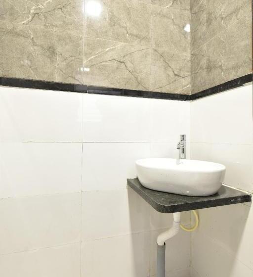 בית מלון כפרי Ashirwad, Solapur