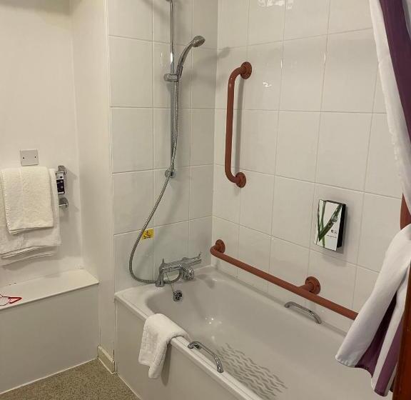 Отель Cat & Lion Country Pub And