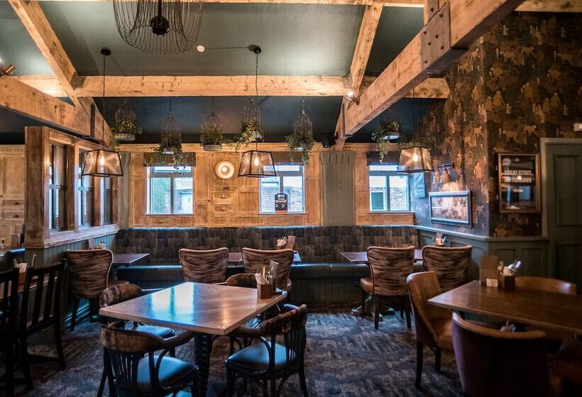 Отель Cat & Lion Country Pub And