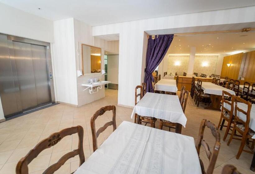 فندق Céline Hôtel Le Miridan