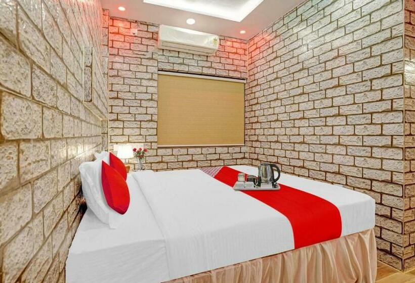 בית מלון כפרי Flagship Lemon Tree Inn