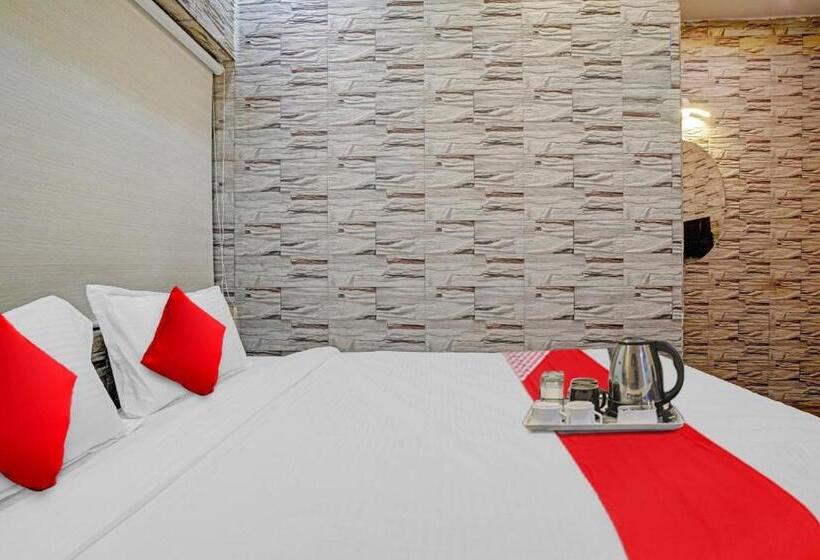 בית מלון כפרי Flagship Lemon Tree Inn