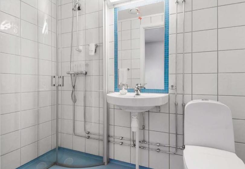 בית מלון כפרי Gjøvik Overnatting