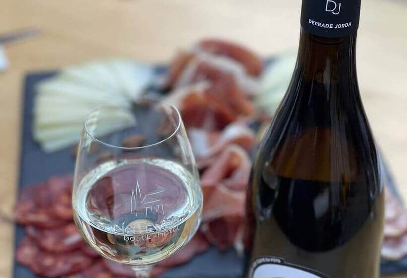 Отель Intense Boutik Hôtel