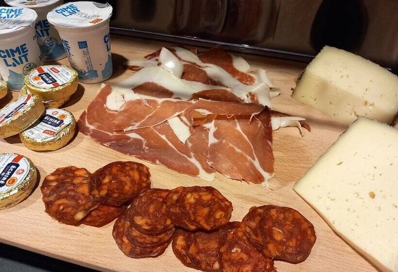 Отель Intense Boutik Hôtel