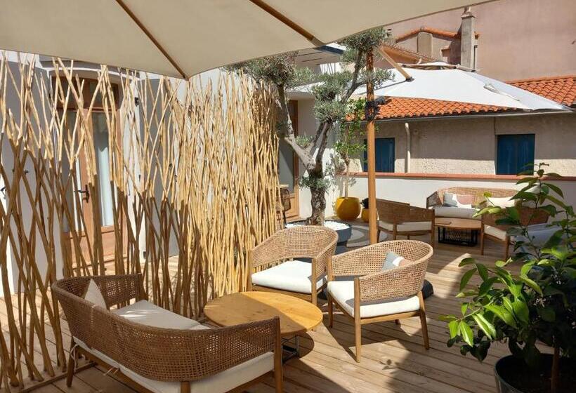 Отель Intense Boutik Hôtel