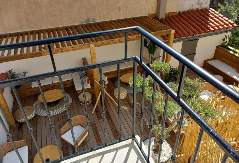 Отель Intense Boutik Hôtel