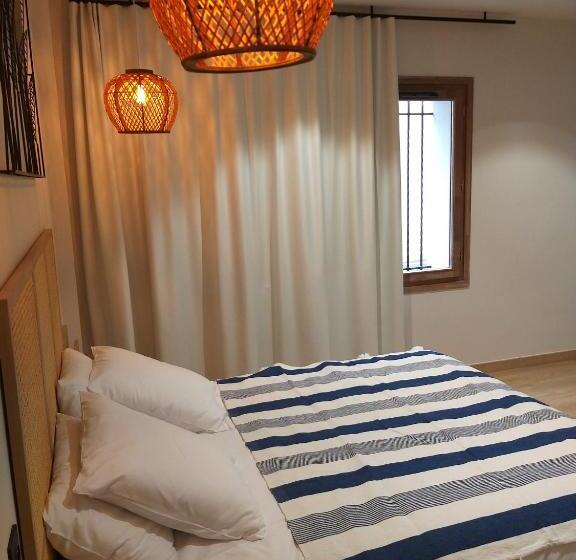 Отель Intense Boutik Hôtel