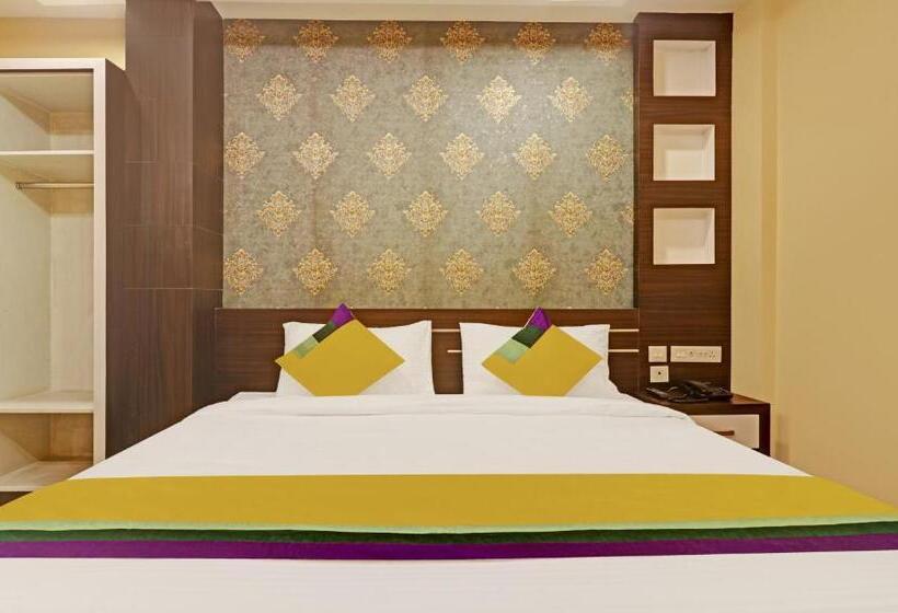 Itsy Hotels Sapphire Residency