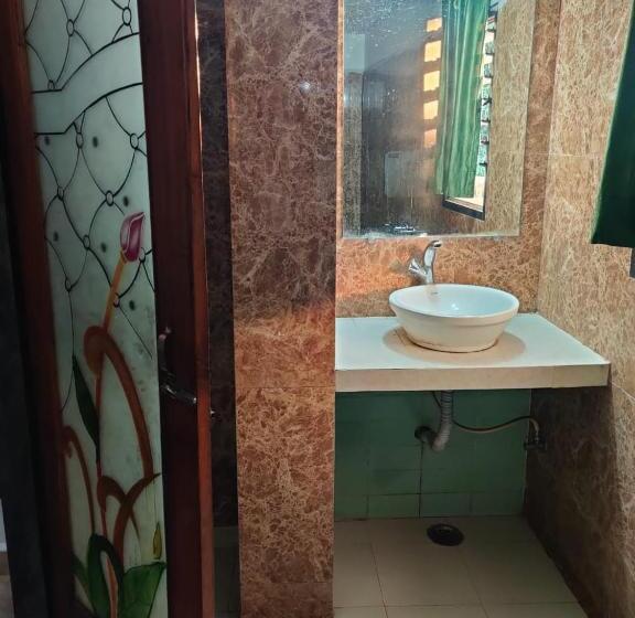 Jain Hotel,pachmarhi