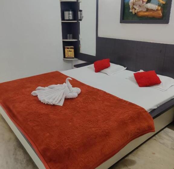 Jain Hotel,pachmarhi