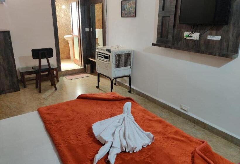 Jain Hotel,pachmarhi