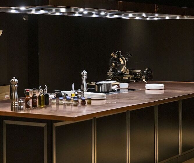 La Licorne Hotel & Spa Troyes Mgallery