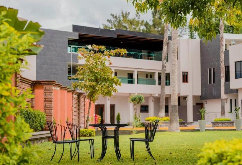 Отель La Querencia