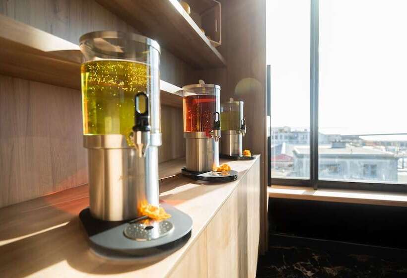 ホテル Le Barracuda & Spa, Centre Port, Pieds Dans L Eau, Vue Mer