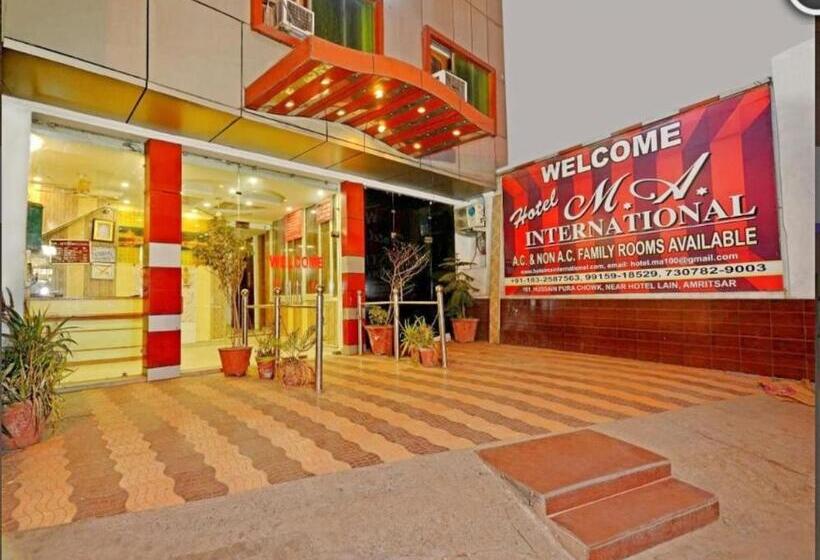 ホテル M.a International, Amritsar